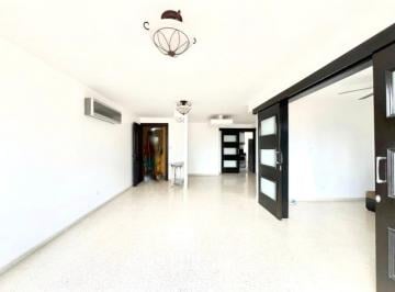 Apartamento de 3 habitaciones, Panamá · Cerca de Todo en Marbella