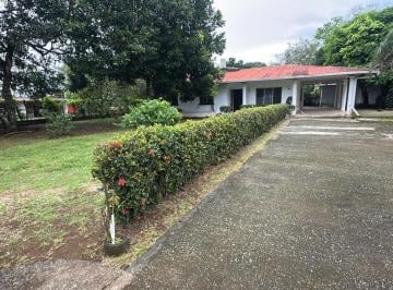 Casa de 3 habitaciones, Dolega · Los Anastacios Los Algarrobos Dolega Chiriquí Casa en Alquiler Venta