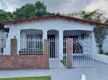 Casa · 128m² · 4 Recámaras · 1 Estacionamientos · Se Vende Casa en Villas de Las Fuentes 2
