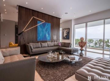 Apartamento · 707m² · 4 Recámaras · 5 Estacionamientos · Vendo Apartamento en PH Marea II en Costa del Este (P)