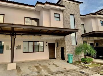 Casa de 3 habitaciones, Panamá · Venta de Casa en Costa Sur, Costa Linda.