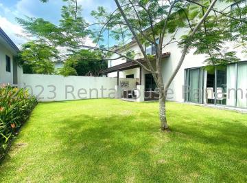 Casa de 3 habitaciones, Arraiján · Casa en Venta en con Amplio Jardin en Panama Pacifico 24*1408 Mfk