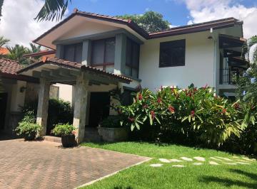 Casa de 4 habitaciones, Panamá · Se Vende Casa en Los Senderos de Camino de Cruces
