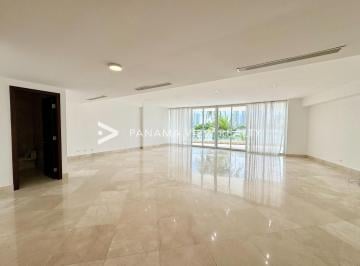 Apartamento · 500m² · 3 Recámaras · 3 Estacionamientos · Miradores / Punta Paitilla / Venta o Alquiler