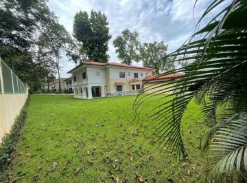Casa · 523m² · 4 Recámaras · 3 Estacionamientos · Venta de Casa en Clayton - Los Senderos de Camino de Cruces