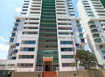 Apartamento de 2 habitaciones, Panamá · Banco Vende Apartamento PH El Mare