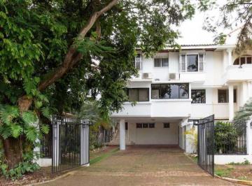 Casa de 4 habitaciones, Panamá · Vendo Casa Duplex en Obarrio con Piscina