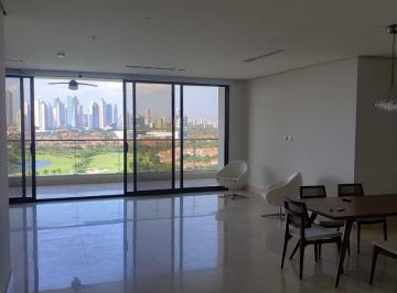 Apartamento · 300m² · 3 Recámaras · 3 Estacionamientos · Santa Maria, 300 m²