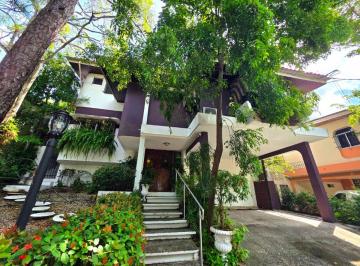 Casa de 5 habitaciones, Panamá · Venta de Casa Unifamiliar en Hato Pintado 26 - 7914gg