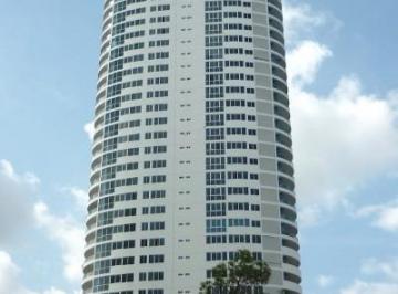 Apartamento · 114m² · 1 Recámara · 1 Estacionamientos · Sea Confiable Vende Apartamento en PH Joy Tower