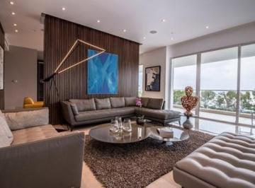 Apartamento · 707m² · 5 Recámaras · 1 Estacionamientos · Venta de Lujoso Apartamento en Costa del Este
