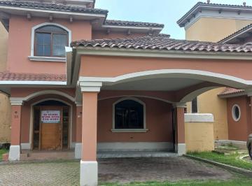 Casa de 4 habitaciones, Panamá · Banco Vende Casa en Residencial El Doral, Costa Sur
