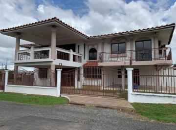 Casa de 7 habitaciones, David · Casa a La Venta, Negociable, san Carlitos David