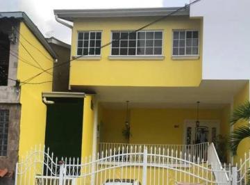 Casa de 3 habitaciones, Panamá · Vendo Casa en Residencial Limajo Altos de Panama