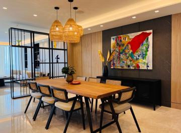 Apartamento · 204m² · 3 Recámaras · 2 Estacionamientos · Venta de Penthouse Jr en Av Balboa, Panamá