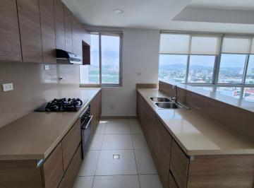 Apartamento · 151m² · 3 Recámaras · 2 Estacionamientos · Alquiler Apartamento en Costa del Este, Edificio Maui