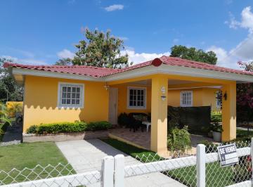 Casa · 165m² · 2 Recámaras · 1 Estacionamientos · Casa de Playa a La Venta Santa Clara