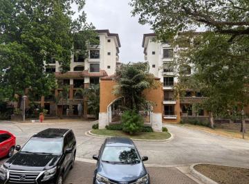 Apartamento de 2 habitaciones, Panamá · Banco Vende Apartamento en Embassy Club Clayton