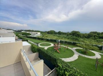 Casa · 186m² · 3 Recámaras · Venta de Casa Reposeida, Costa Sur Village