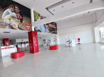 Local comercial · 750m² · 29 Estacionamientos · Alquiler Local en Los Pueblos con Aires y Planta 750 m² Ya Listo Mld