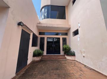 Casa · 1126m² · 4 Recámaras · 4 Estacionamientos · Venta de Casa en Urbanización Los Angeles, Betania