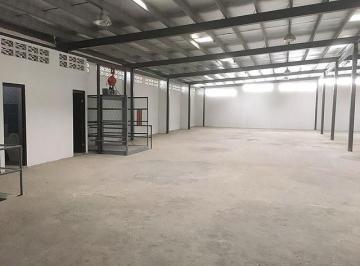 Bodega-Galpón-Depósito · 2700m² · Galera Llano Bonito en Venta