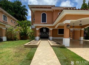 Casa · 350m² · 3 Recámaras · 4 Estacionamientos · Venta/alquiler Casa Clayton Village (10)