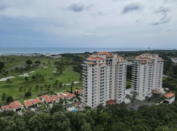 Apartamento de 3 habitaciones, San Carlos · Vistas Panorámicas Desde Este Apartamento en Vista Mar Golf en Venta