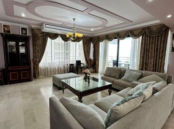 Apartamento · 650m² · 4 Recámaras · 3 Estacionamientos · Vendo o Alquilo Apartamento Punta Paitilla Punta del Sol