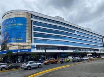 Local comercial , Panamá · Local Comercial en El Mezanine Remodelada 100 m