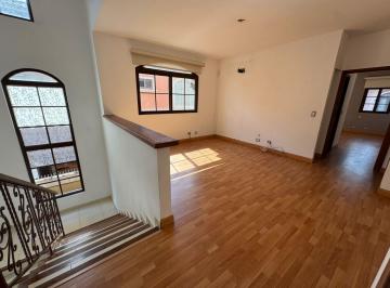 Casa · 323m² · 4 Recámaras · 3 Estacionamientos · Venta de Casa en Costa Sur