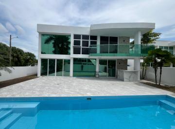 Casa · 385m² · 3 Recámaras · 2 Estacionamientos · Venta de Casa en Costa Sur