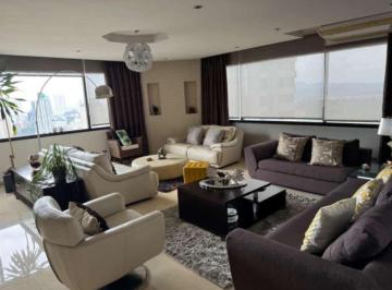 Apartamento de 3 habitaciones, Panamá · Vendo Amplio Apartamento en La Cresta Bella Vista