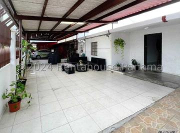 Casa de 3 habitaciones, Panamá · Venta de Casa con Excelente Ubicación en Chanis 25 - 2398gg