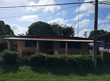 Casa · 179m² · 4 Recámaras · 2 Estacionamientos · Se Alquila Casa en Capira, Lídice