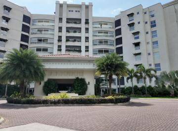 Apartamento · 241m² · 3 Recámaras · 2 Estacionamientos · Venta de Apartamento en The Reserve Santa Maria