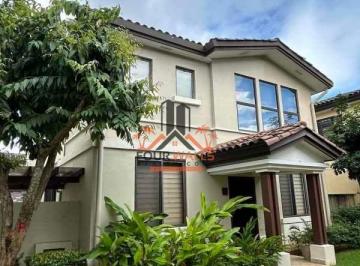 Casa de 3 habitaciones, Panamá · Venta de Casa en Howard
