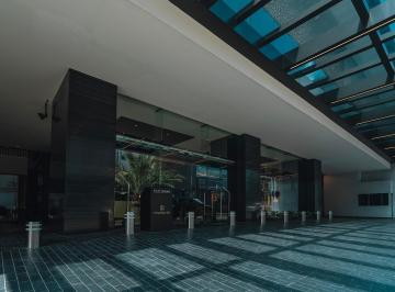 Local comercial · 390m² · Alquiler de Local Comercial Para Restaurante en Edificio Armani