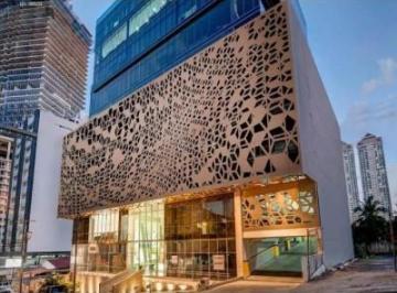 Oficina comercial · 120m² · 2 Estacionamientos · Alquiler de Oficina Remodelada en Habitats Plaza, Calle 51, Panamá