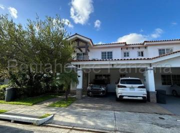 Casa de 3 habitaciones, Panamá · Casa en Venta, Versalles