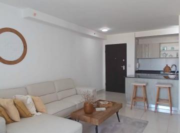 Apartamento · 92m² · 2 Recámaras · 2 Estacionamientos · Venta de Apartamento Amoblado PH Carreras, El Carmen