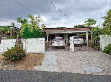 Casa de 3 habitaciones, Panamá · Venta de Casa en Betania