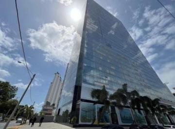 Oficina comercial · 180m² · 3 Estacionamientos · Oficina en Av Balboa Office Center 180 m² Vista Al Mar