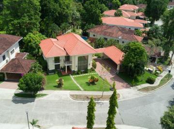 Casa · 800m² · 4 Recámaras · 7 Estacionamientos · Alquiler o Venta Casa Camino de Cruces 1333.23 m² Cerca Clayton Mld