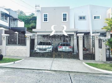 Casa · 265m² · 3 Recámaras · 2 Estacionamientos · Brisas del Golf - Casa en Venta - Oferta