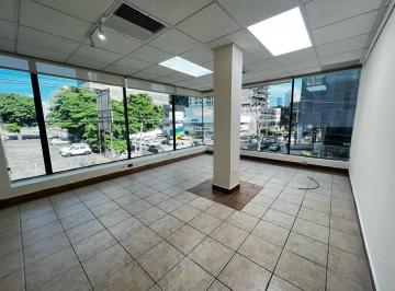 Oficina comercial , Panamá · Obarrio, Area Bancaria: Oficina de 537.85 m², con Cocineta, 8 Estacionamientos