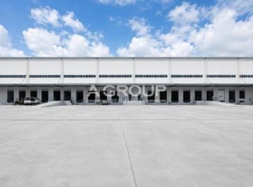 Bodega-Galpón-Depósito · 2200m² · 4 Estacionamientos · Centenario Logistics Corp - Se Alquila Bodega