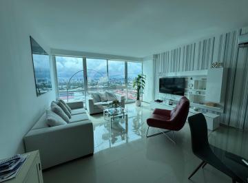 Apartamento de 3 habitaciones, Panamá · Venta Apartamento Costa del Este Remodelado!