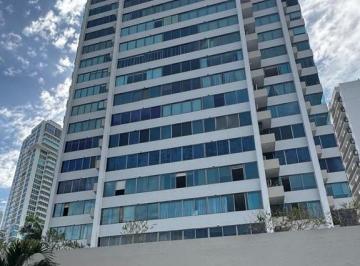 Apartamento · 331m² · 4 Recámaras · 2 Estacionamientos · Vendo Apartamento en PH Torre Cerromar, Bella Vista