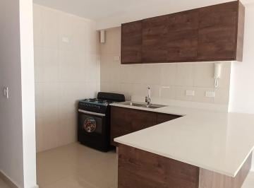 Apartamento · 81m² · 3 Recámaras · 1 Estacionamientos · Venta de Apartamento PH Vicky Village, El Carmen